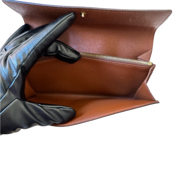 LV Monogram Women Long Wallet - Picture 9 of 16